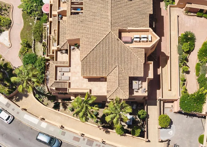 Penthouse With Sea Mountain & Golf View Διαμέρισμα *