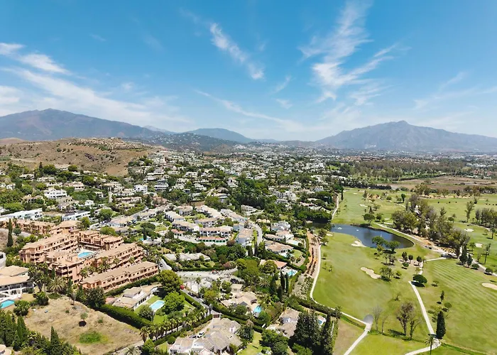 Penthouse With Sea Mountain & Golf View